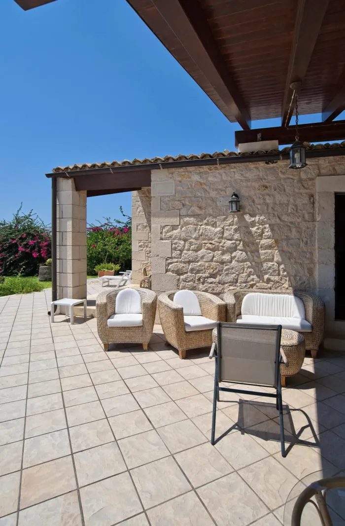 Pose de terrasse en carrelage extérieur