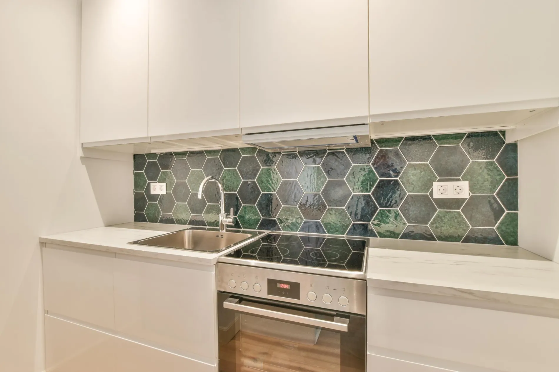 Pose de carrelage hexagonal style moderne à Lormont